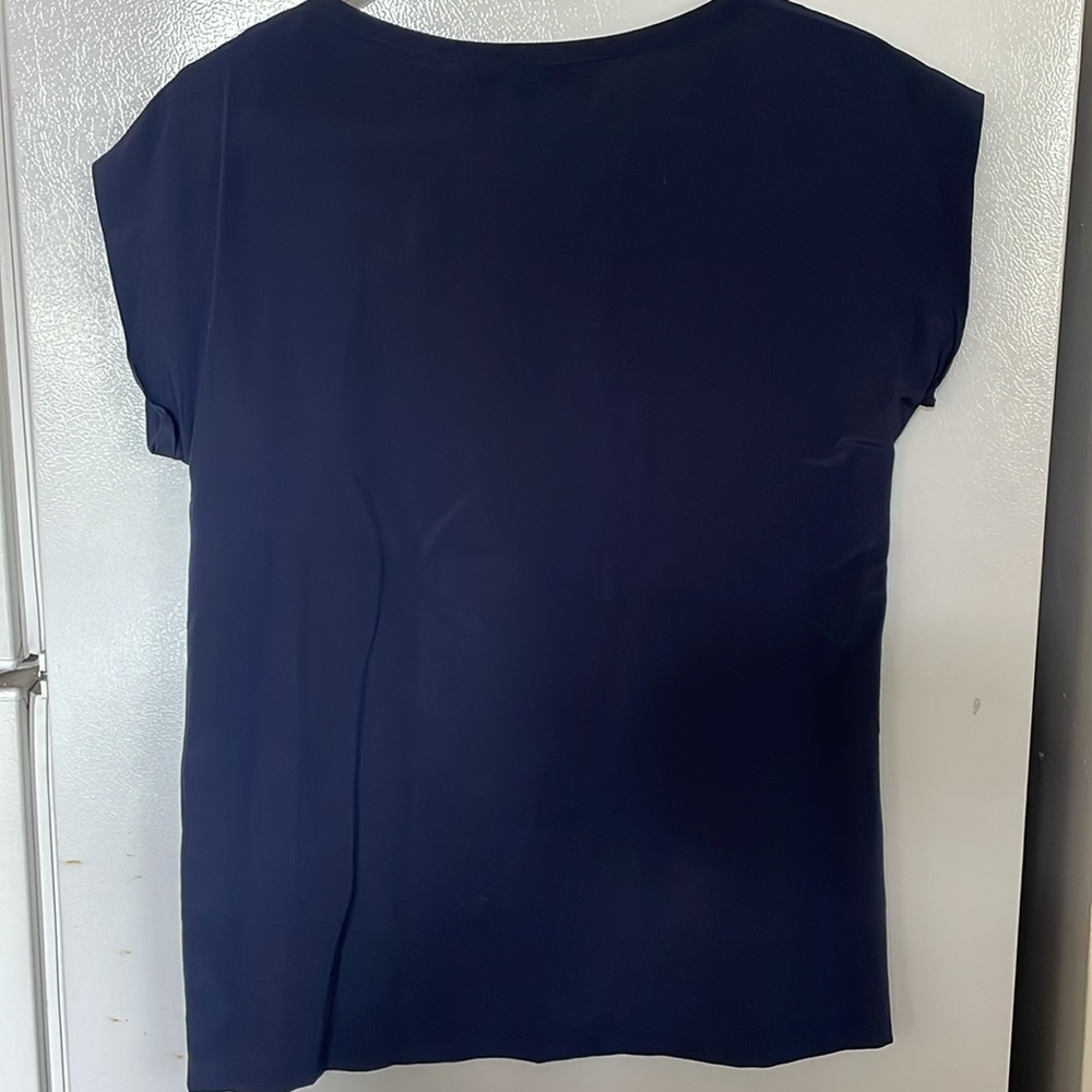 Diane Von Furstenberg Size 4 100% Silk Navy‎ and Pink Blouse - Picture 6 of 8